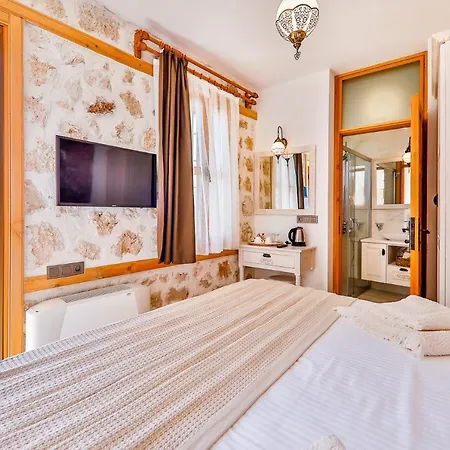Pier House 5* קלקן